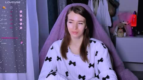 Snapshot of ariamill chatting on December 2025 06:51:01 AM Ari online show from December 2025 06:51:01 AM