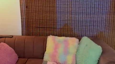 Ariana Cruz online show from April 2026 01:15:01 PM