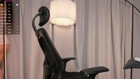 DaniAri - dimension X at night NY time online show from October 2025 04:55:02 AM