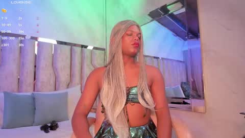 ariana_grande233 online show from March 2026 11:37:01 AM