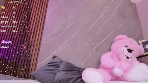 Ariana online show from November 2025 12:05:01 PM