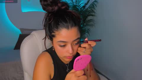 Ariana  online show from October 2025 12:27:01 PM