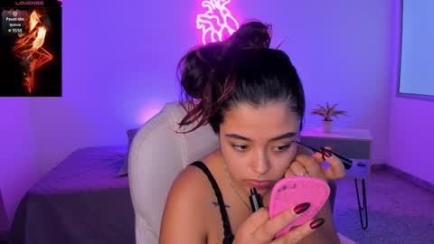 Ariana  online show from November 2025 12:26:01 PM