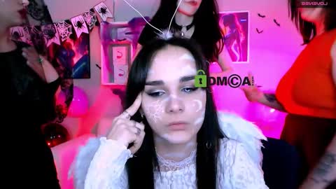 ariana_ross7 online show from October 2025 08:32:01 PM