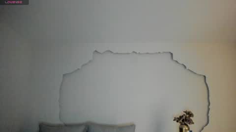 Ariana Dumont online show from June 2026 11:25:02 AM