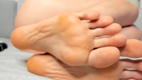 Snapshot of arianaonfire chatting on October 2025 02:48:02 AM Ariana Steven online show from October 2025 02:48:02 AM