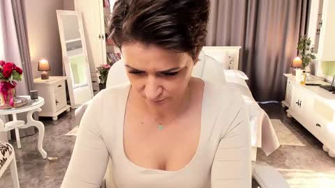 Ana online show from February 2025 01:13:02 PM