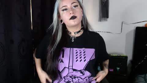 Snapshot of arianauwu666 chatting on October 2025 07:34:02 PM help me 100 hands up my OF is Free  online show from October 2025 07:34:02 PM