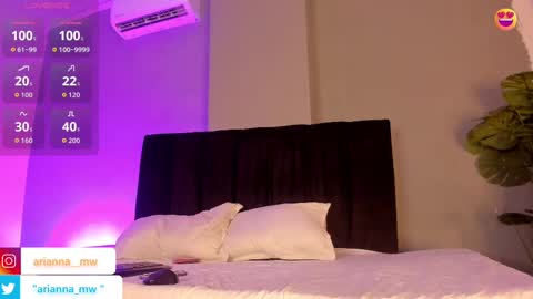 Snapshot of arianna__8 chatting on November 2025 01:06:01 PM arianna__8 online show from November 2025 01:06:01 PM