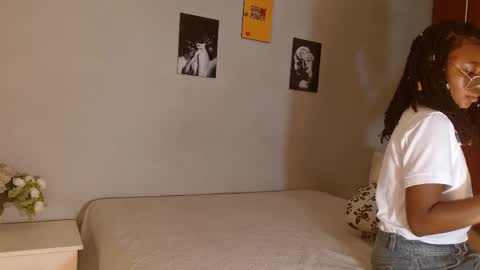 arianna rossi online show from April 2026 12:47:01 PM