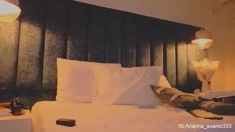 Arianna online show from December 2025 07:51:02 PM