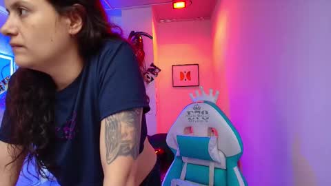 Snapshot of arianna_sweeet chatting on October 2025 03:43:02 AM arianna_sweeet online show from October 2025 03:43:02 AM