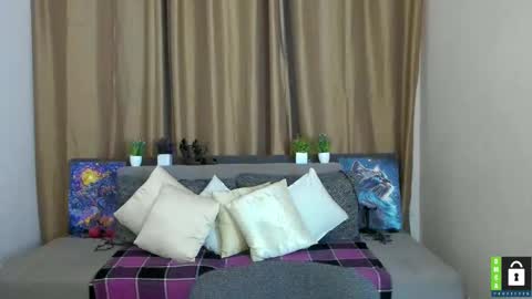 Arianna online show from November 2025 06:45:01 PM