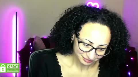 Arianna online show from December 2025 07:53:02 PM