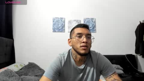 ariannawil online show from December 2025 12:26:01 AM