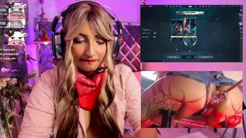 Snapshot of arianova_ chatting on April 2026 05:30:01 PM Aria online show from April 2026 05:30:01 PM