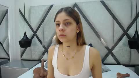 ariawillss online show from November 2025 12:26:01 PM