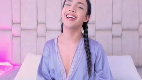 Snapshot of aribloom7 chatting on July 2026 09:28:02 PM Welcome to Ari room online show from July 2026 09:28:02 PM