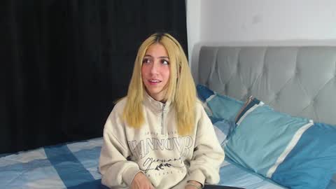 Snapshot of aribunnie chatting on January 2025 08:07:02 AM Ari Bunnie  online show from January 2025 08:07:02 AM