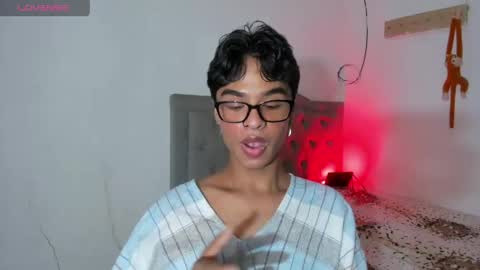 ariel_adan online show from April 2026 06:21:01 PM