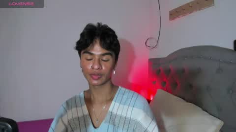 ariel_adan online show from May 2026 01:02:02 AM