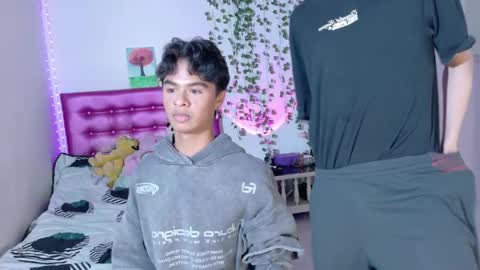ariel_adan online show from May 2026 08:03:01 PM