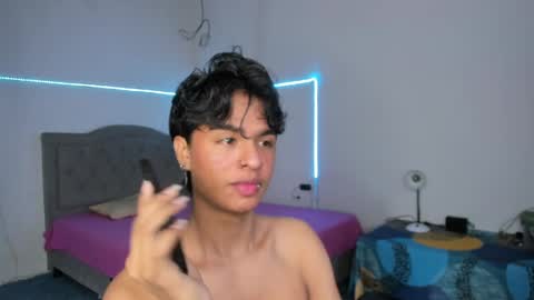 ariel_adan online show from June 2026 07:08:02 PM
