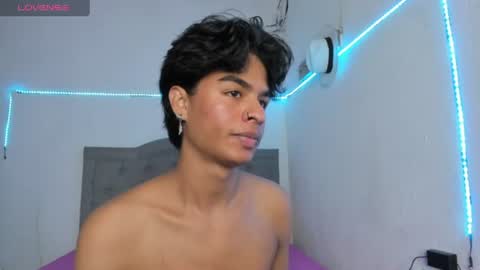 ariel_adan online show from June 2026 07:16:02 PM