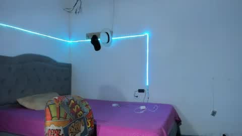 ariel_adan online show from August 2026 04:26:01 AM