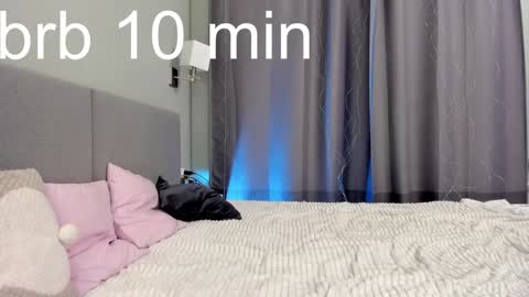 Snapshot of ariel_rouse chatting on December 2024 08:47:01 PM Ariel online show from December 2024 08:47:01 PM