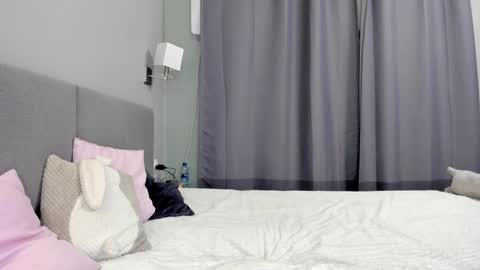 Snapshot of ariel_rouse chatting on February 2025 05:16:01 PM Ariel online show from February 2025 05:16:01 PM