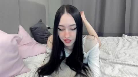 Snapshot of ariel_rouse chatting on March 2025 07:27:02 PM Ariel online show from March 2025 07:27:02 PM