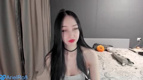 Snapshot of ariel_rouse chatting on November 2025 05:37:01 PM Ariel online show from November 2025 05:37:01 PM