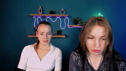 ariel_shadow online show from November 2025 09:43:02 AM