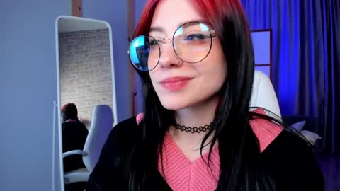 Snapshot of arielabradberry chatting on January 2025 03:07:01 PM Ariel online show from January 2025 03:07:01 PM