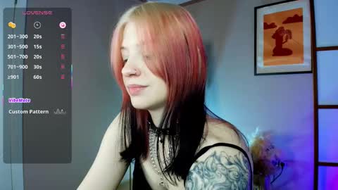 Snapshot of arielabradberry chatting on October 2025 04:25:02 PM Ariel online show from October 2025 04:25:02 PM