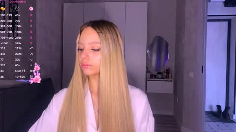 Snapshot of arielarlt chatting on April 2026 12:55:01 PM Ase online show from April 2026 12:55:01 PM