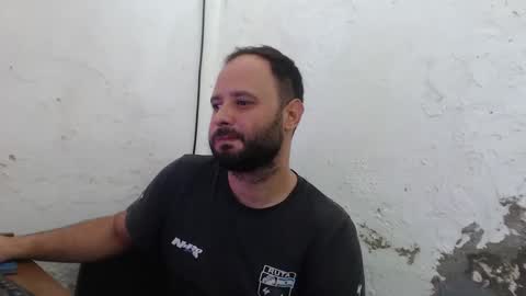 Snapshot of arield85 chatting on January 2025 03:32:02 PM Ariel online show from January 2025 03:32:02 PM