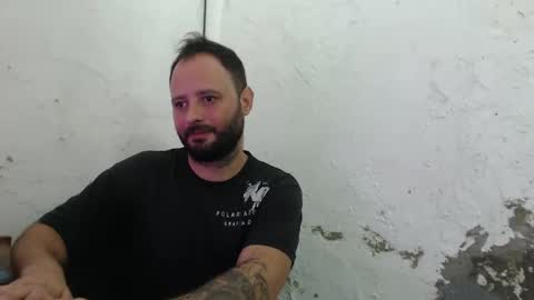 Snapshot of arield85 chatting on January 2025 01:03:02 PM Ariel online show from January 2025 01:03:02 PM