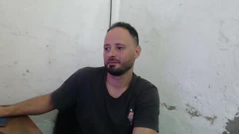 Snapshot of arield85 chatting on November 2025 03:26:02 PM Ariel online show from November 2025 03:26:02 PM