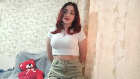 Snapshot of ariellewallet chatting on April 2026 09:59:01 AM Call me Bella online show from April 2026 09:59:01 AM