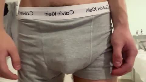 Aries Twink online show from October 2025 03:35:02 PM