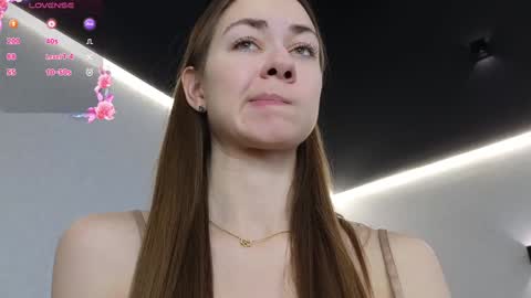 Snapshot of ariiadnaaa chatting on February 2025 08:18:02 AM Ariadna online show from February 2025 08:18:02 AM