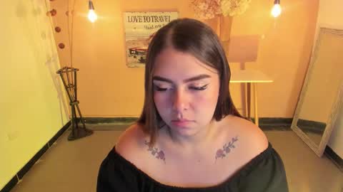  Arianna  online show from November 2025 01:47:02 PM