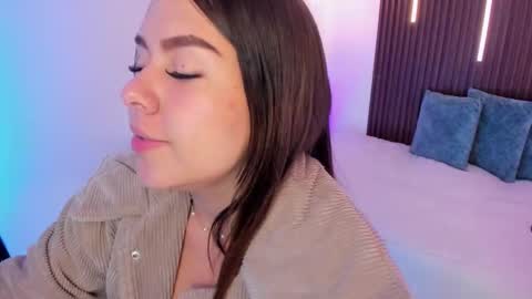  Arianna  online show from December 2025 01:27:02 PM