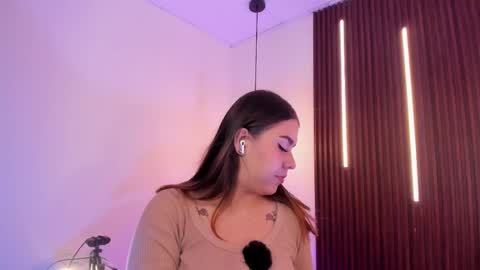  Arianna  online show from April 2026 01:41:01 PM