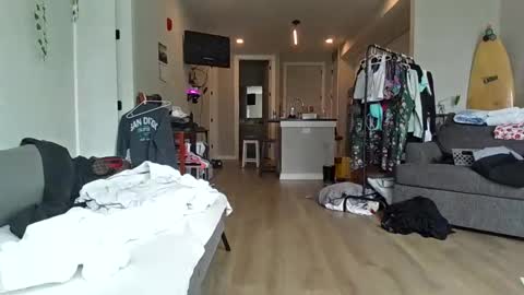 airskiii online show from October 2025 05:11:01 PM