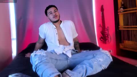 Snapshot of ariies13 chatting on November 2025 12:09:02 PM Ariies13 online show from November 2025 12:09:02 PM