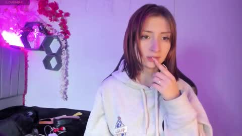 Snapshot of arimonoban chatting on March 2026 04:14:02 AM Ariel online show from March 2026 04:14:02 AM