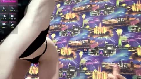 Snapshot of arina_rose chatting on December 2024 11:28:02 AM Arinka online show from December 2024 11:28:02 AM